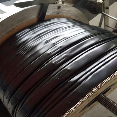 節(jié)水灌溉滴灌帶滴灌滴灌管貼片式滴灌帶壓力補償式滴灌帶