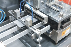 供應自動牙刷吸塑包裝機 牙刷包裝設備 紙塑泡罩包裝機