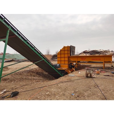 木材樹枝破碎機(jī)設(shè)備 雙輥燃料樹墩機(jī) 規(guī)格齊全拆遷料破碎機(jī)