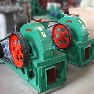 竹木圓木盤式削片機(jī) 樹干藥材移動(dòng)刨花機(jī) 甘蔗艾條粉碎機(jī)