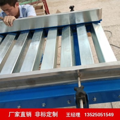 碼垛機(jī)廠家供應(yīng) 整平輸送機(jī) 全自動(dòng)裝箱碼垛機(jī)