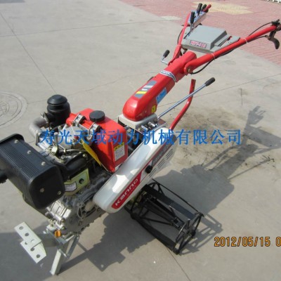 定制 新款四驅乘坐式旋耕機