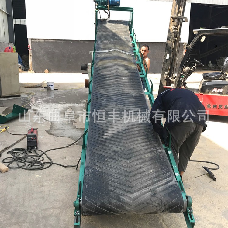 高品質(zhì)裝車糧食皮帶輸送機(jī) 升降移動(dòng)式皮帶輸送機(jī) 加厚皮帶輸送機(jī)