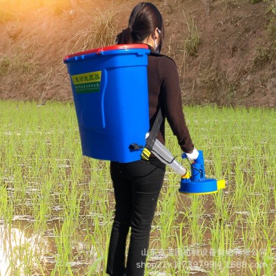 高轉速智能施肥拋撒器雙肩背負式大容量單兵融雪拋撒器冬季撒鹽器