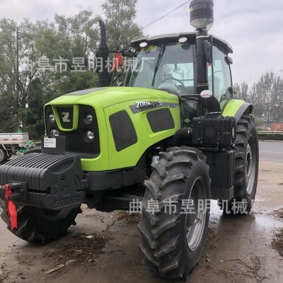 農(nóng)用耕田旋耕四驅(qū)拖拉機(jī) 犁地播種機(jī)中聯(lián)重科1804中型四輪拖拉機(jī)