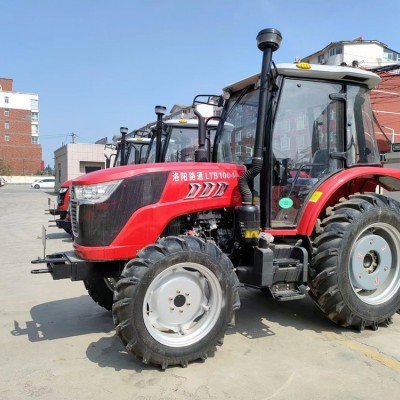 100馬力四驅農用輪式拖拉機1004水旱田兩用節(jié)能省油拖拉機