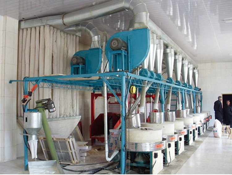 潤埠泰一帶一路出口 仿古1米X10臺石磨小麥皮芯分離麥芯粉磨面機