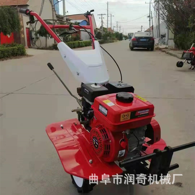 廠家直銷多功能農(nóng)用兩驅(qū)微耕機柴油大馬力山地開荒旋耕除草耕地機