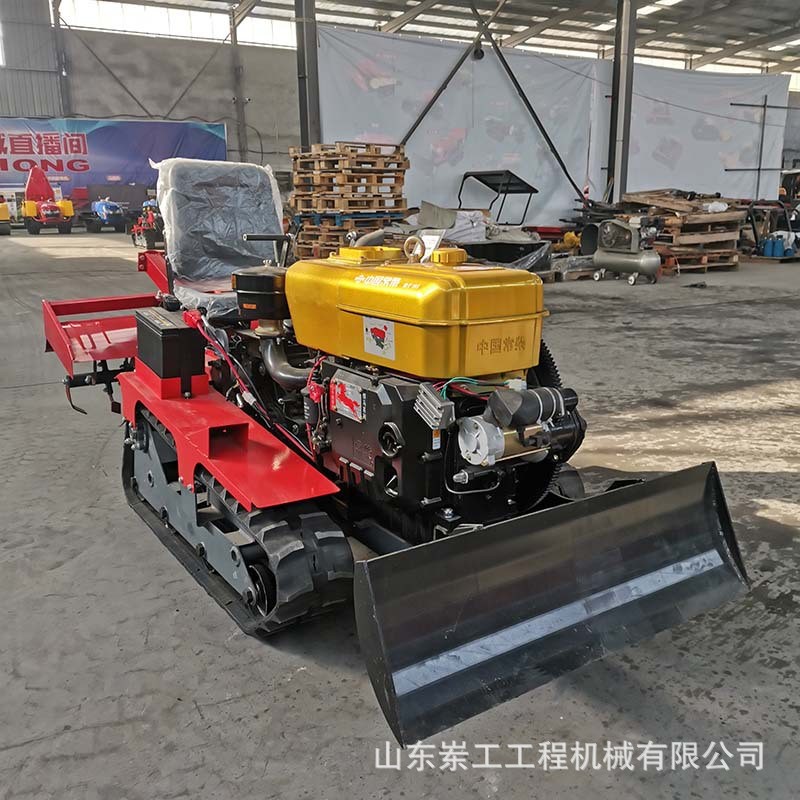 大棚自走式履帶微耕機農(nóng)用柴油小型耕地機果園迷你型座駕微耕機