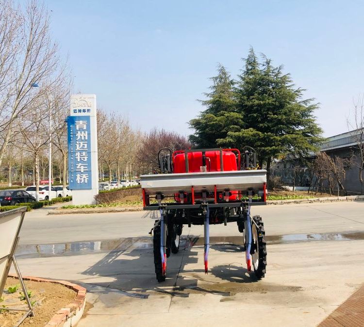 新品玉米追肥器 可加裝到邁特植保機后面 可下陷10公分