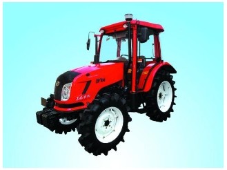 東風(fēng)704輪式拖拉機(jī)