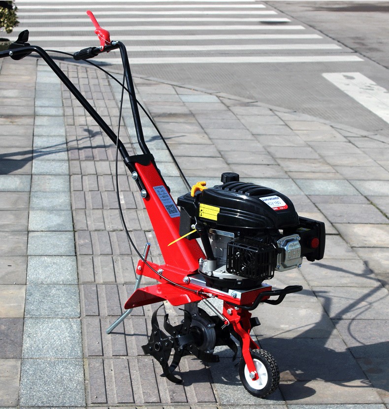 廠家直銷四沖程汽油微耕機小型家用大棚果園松土除草機農用打田機