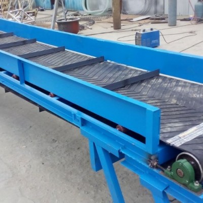 裝車皮帶運輸機 石場橡膠帶運輸設備廠家 規格齊全