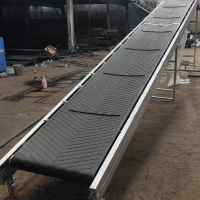 明鵬輸送機械設備 波紋擋邊皮帶機糧食輸送 可移動煤礦皮帶運輸機