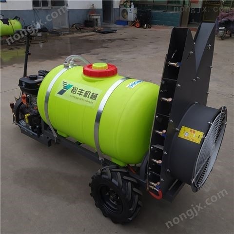 果樹牽引式風送打藥機*