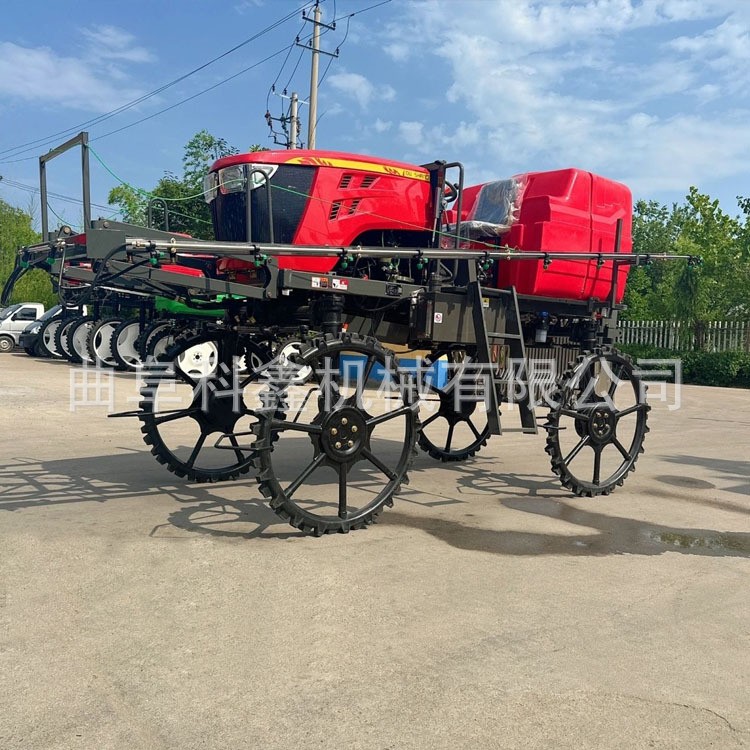 科鑫廠家直供50馬力四輪打藥機(jī)大棚果園農(nóng)田打藥車蔬菜藥材噴藥機(jī)