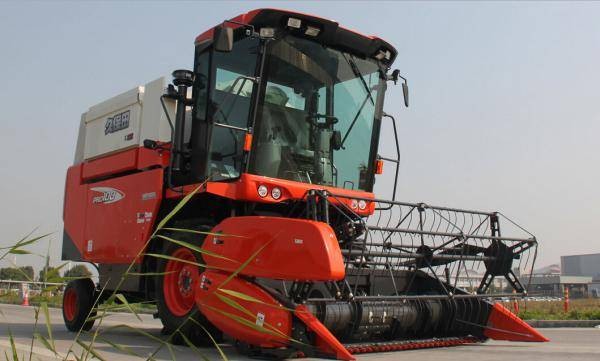 久保田PRO100小麥聯合收割機