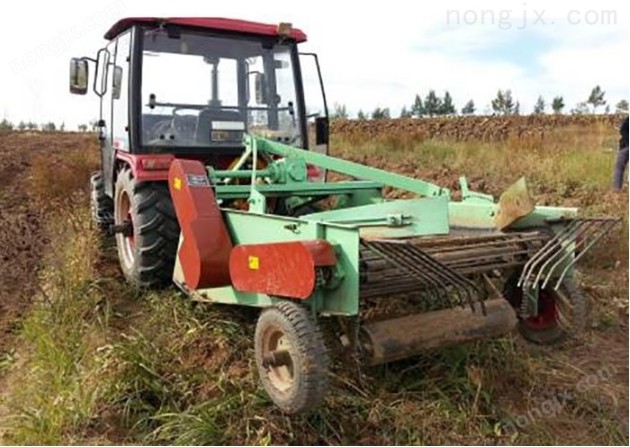 武川興農4U-2型馬鈴薯收獲機