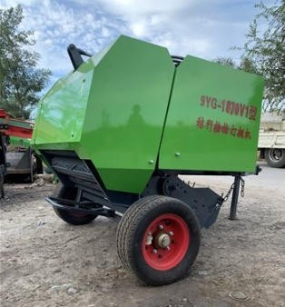 全自動小型秸稈撿拾粉碎打捆機(jī)